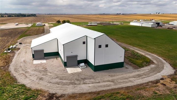 Long-Lasting Corrosion-Resistant Bulk Storage Buildings