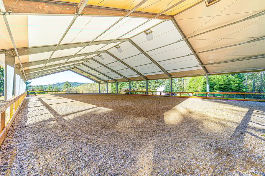 Highland-Farms-Interior