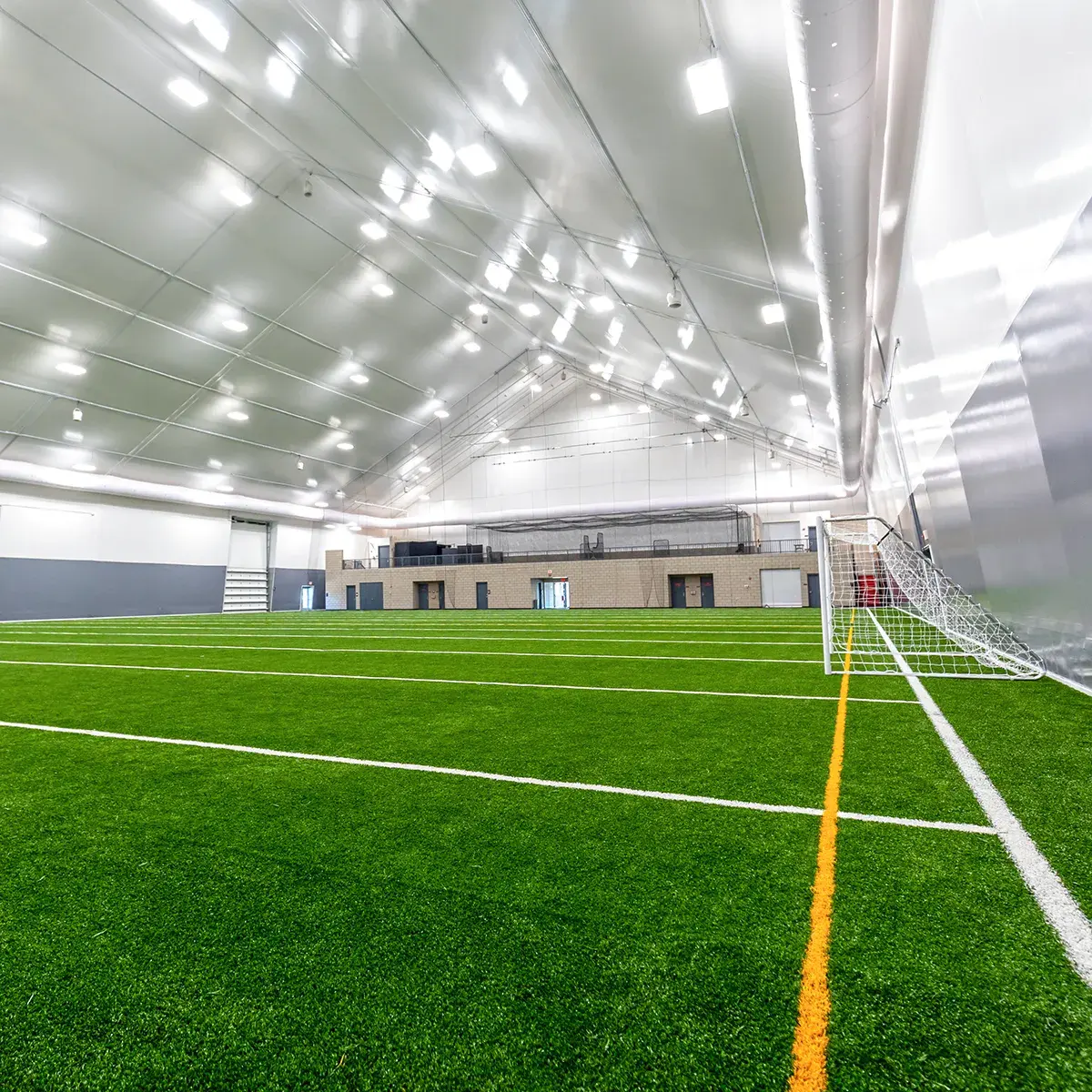 Insulated Sports wall meet floor